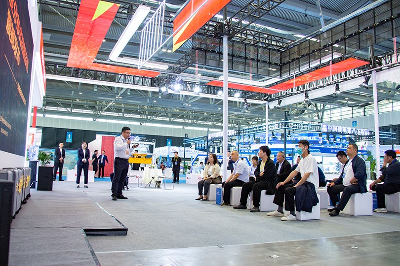 1745454214690813.jpg _33A3273.jpg